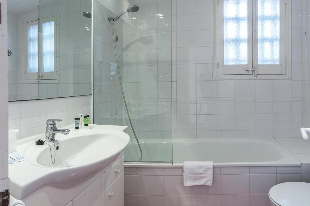 Hotel La Torre Calella De Palafrugell Buitenkant foto