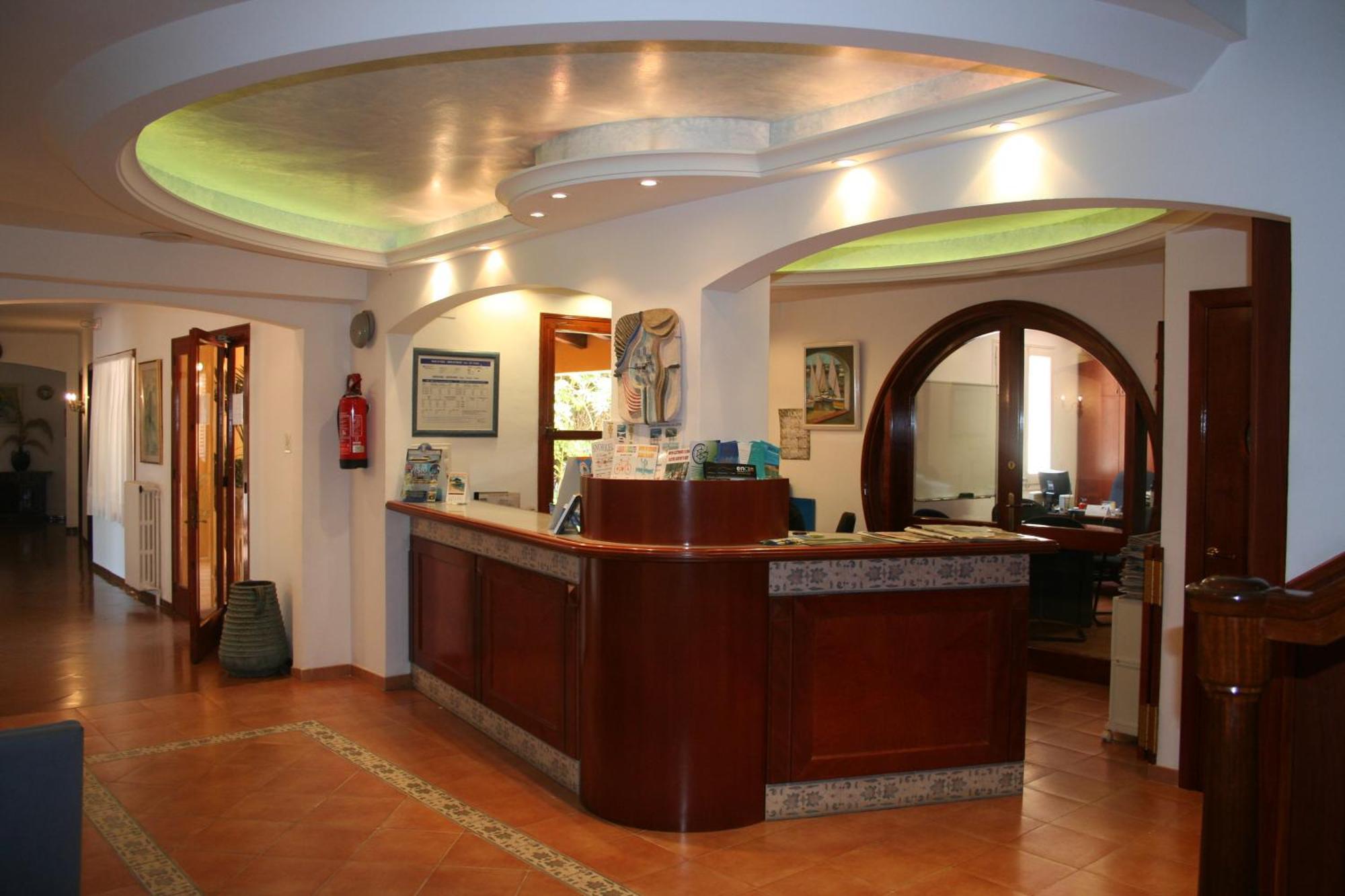 Hotel La Torre Calella De Palafrugell Buitenkant foto